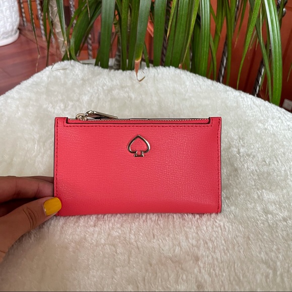 kate spade Handbags - Kate Spade ♠️ Small Bifold Wallet